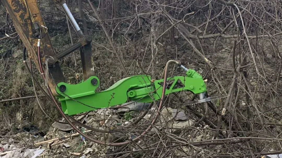 KOBELCO Excavadoras con accesorios SC