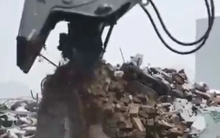 Pulverizador de demolición con un cilindro 2