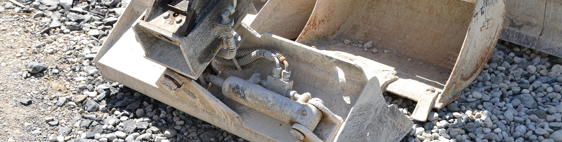 Cubo de inclinación de la excavadora